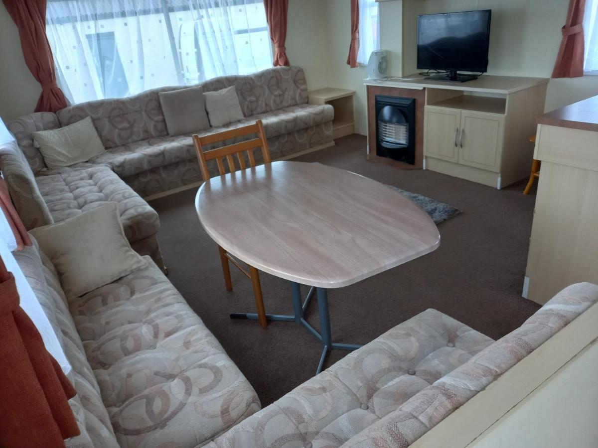 Holiday Home In Lyons Robin Hood Holiday Park Meliden Экстерьер фото