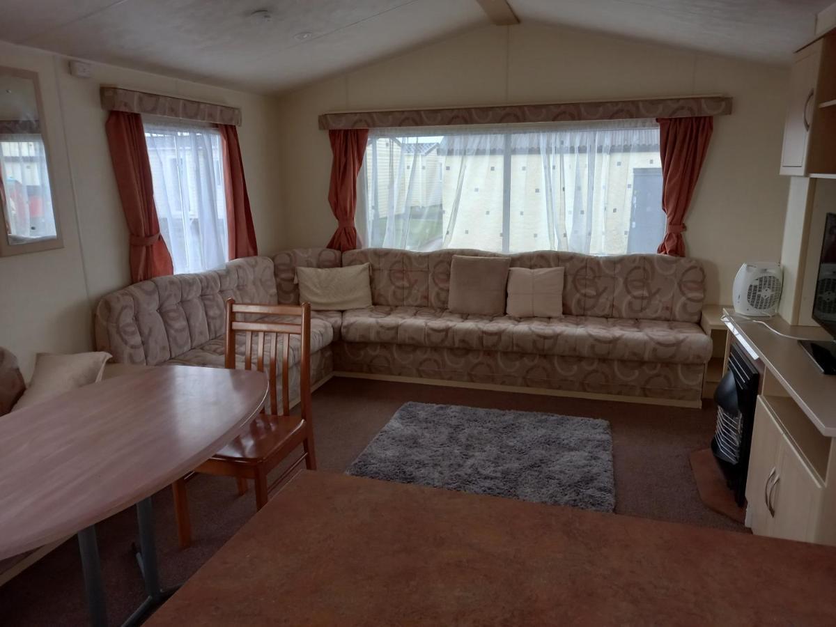 Holiday Home In Lyons Robin Hood Holiday Park Meliden Экстерьер фото